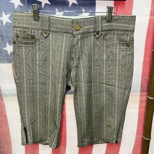 NWOT Bishop of Seventh New York shorts